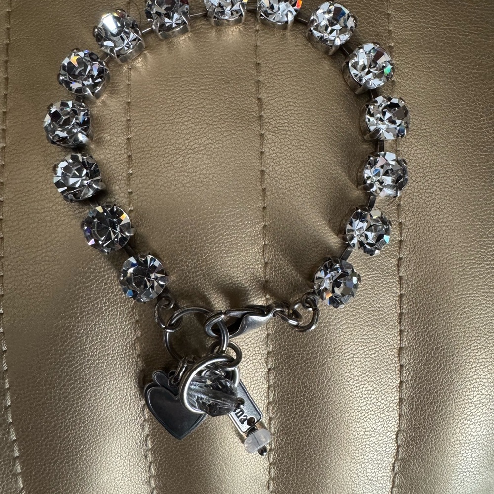 MARIANA TENNIS BRACELET-Authentic Round-Cut Clear Crystal Stones in Cup Setting - Picture 8 of 16